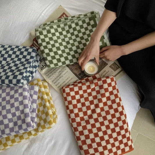 Vintage Checkerboard Bath Towel, Absorbent, Comfortable